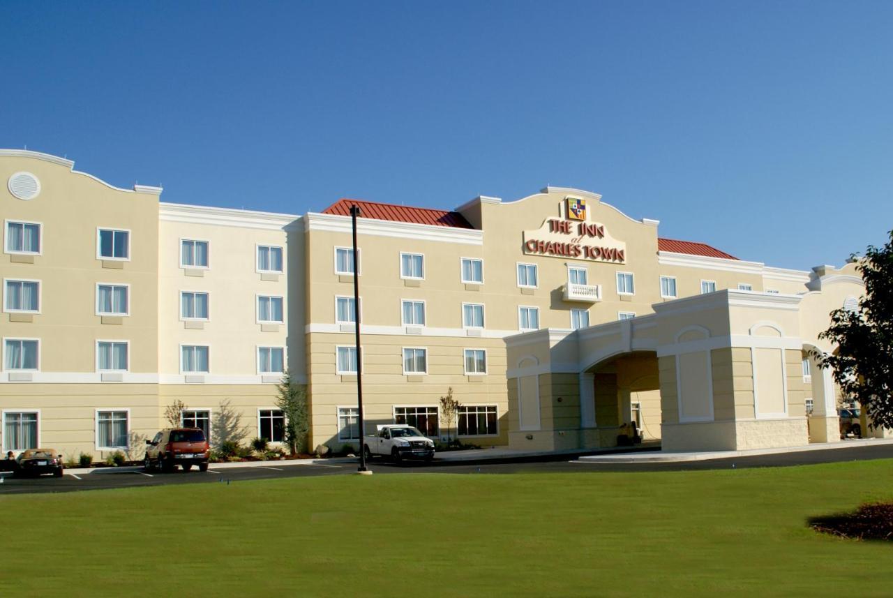 The Inn At Charles Town / Hollywood Casino Exteriér fotografie