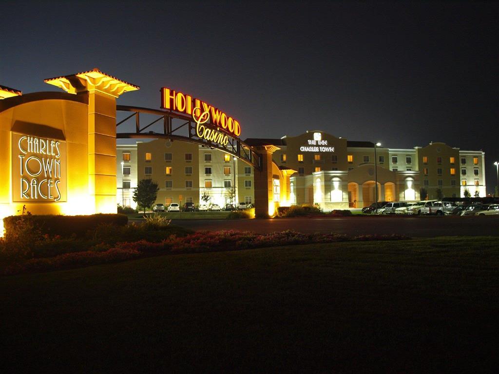 The Inn At Charles Town / Hollywood Casino Exteriér fotografie